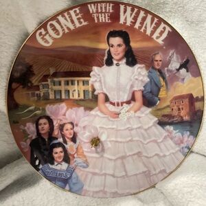 The Bradford Exchange Gone with the Wind Decorative musical Plate